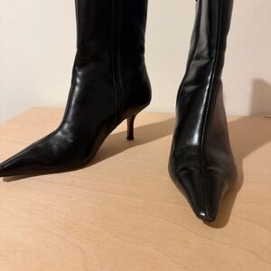 Elegant Black Women's Boots